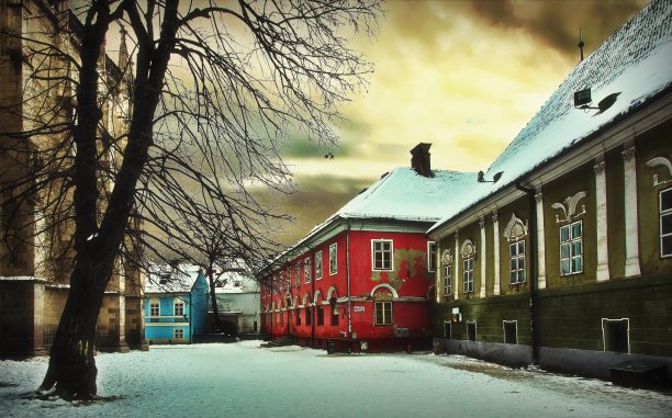 罗马尼亚布拉索夫雪景如画图片下载