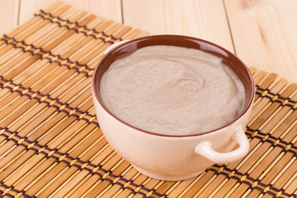 奶油蘑菇汤。图片下载