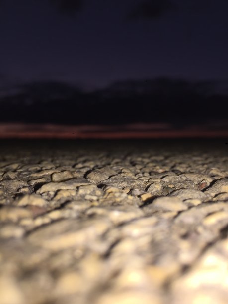 乡村小路上的夕阳图片下载