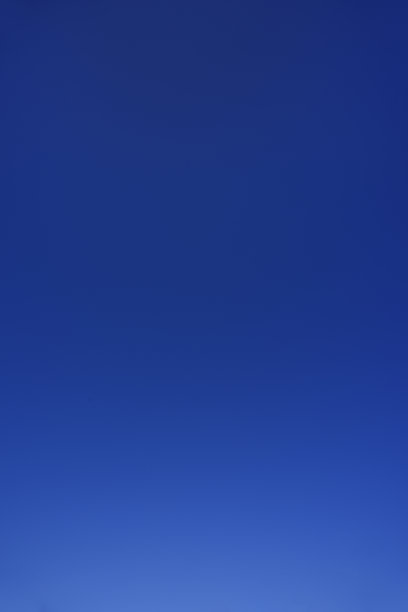 暗晴空背景图片下载