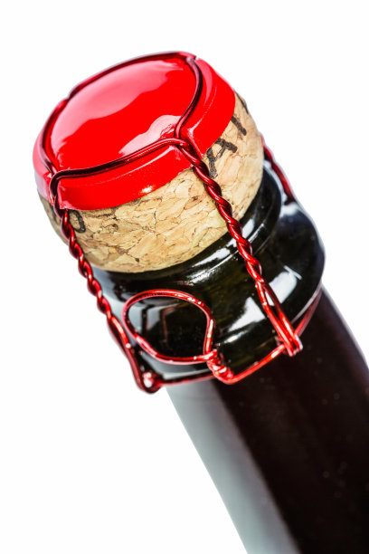 一瓶红酒图片下载