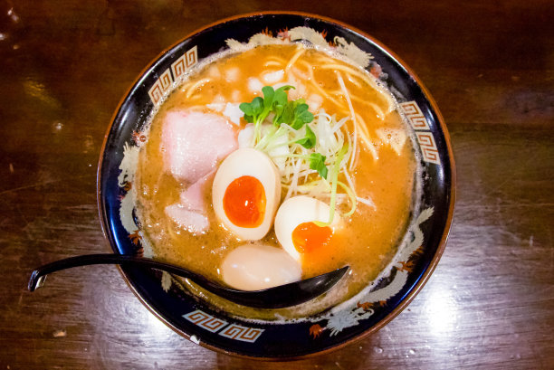 Tonkotsu鱼窗图片下载