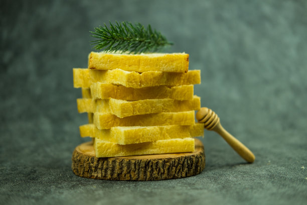 一堆烤面包片图片下载