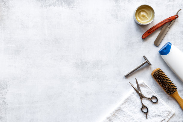 配剃须刀的剃须配件。俯视图图片下载