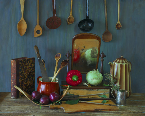 怀旧风格的食物，厨房和烹饪的静物，复古的幻灯片电影色彩图片下载