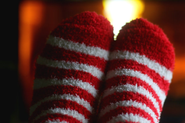 圣诞袜和壁炉图片下载