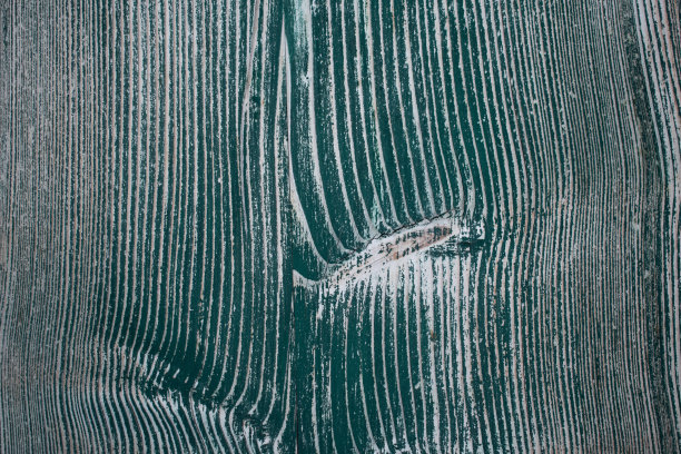 旧门上绿蓝色的纹理木材。陈旧的老式背景图片下载