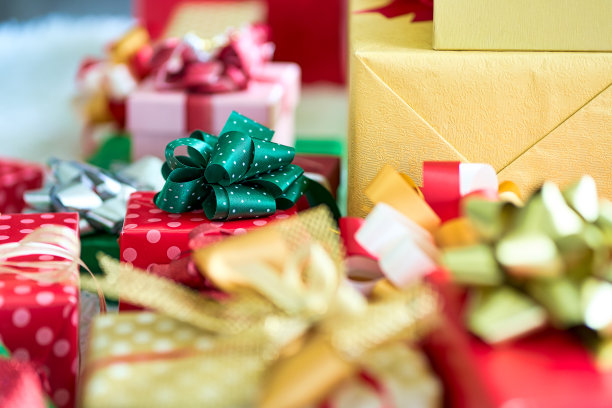 圣诞快乐新年喜事多，礼盒基督多图片下载