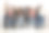 一群在白人上方摆姿势的欢快的多种族年轻人图片下载