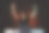 一个玩家赢家戴着耳机在他的个人电脑上玩视频游戏图片下载