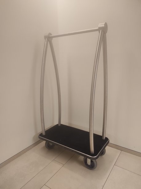 行李手推车图片下载