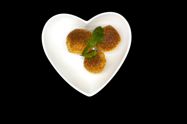 巴西食物和饮料球芝士服务心形碗图片下载