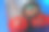 在蓝色背景上有三个漂亮的发光手指型电池。特写镜头图片下载