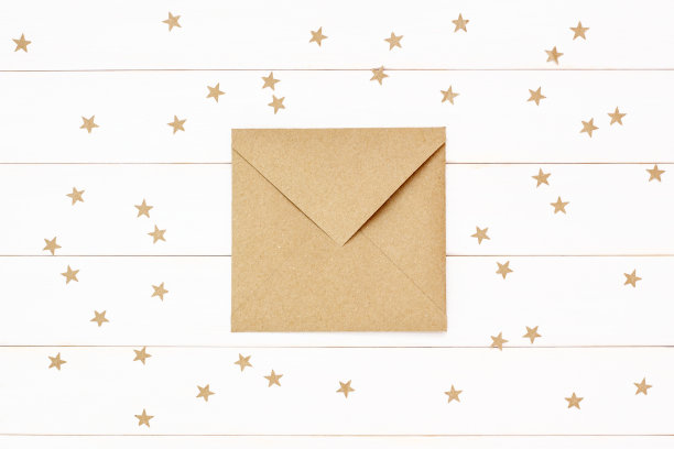 邮件或信封。葡萄酒工艺的信。邮政包裹的概念图片下载