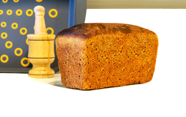 全麦黑麦面包加芝麻和南瓜籽图片下载