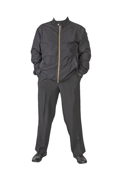 男人的夹克，裤子和皮鞋孤立在白色的背景。图片下载