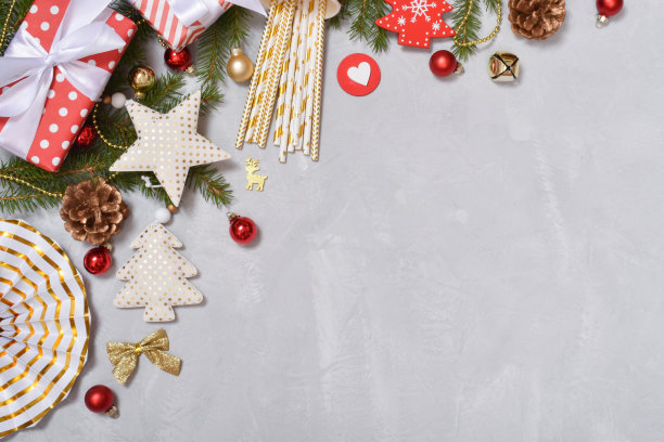 用金色装饰的圣诞祝福。图片下载