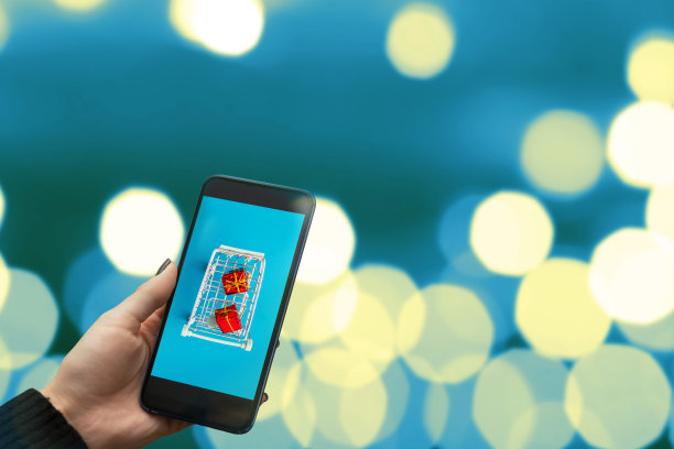 购物车与礼品，在线交付礼物的节日，情人节图片下载