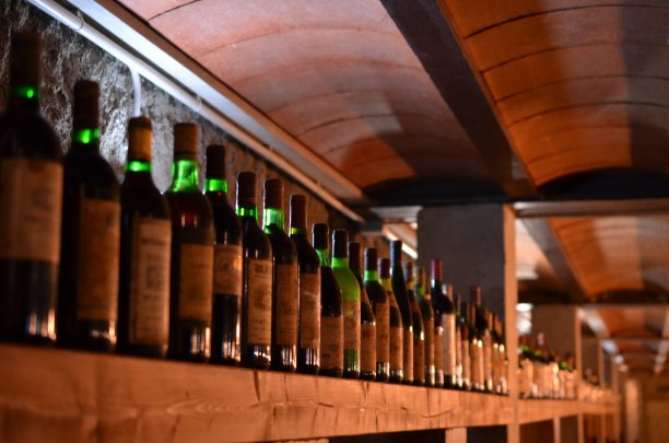 酒窖图片下载