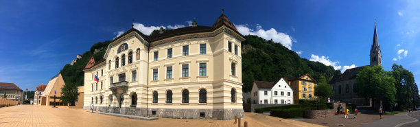 列支敦士登的瓦杜兹大街。图片下载