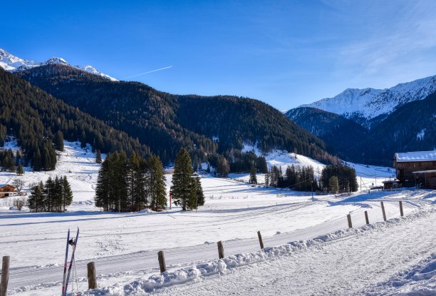 滑雪谷图片下载