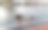 高兴的孙子和奶奶在温泉池游泳。图片下载
