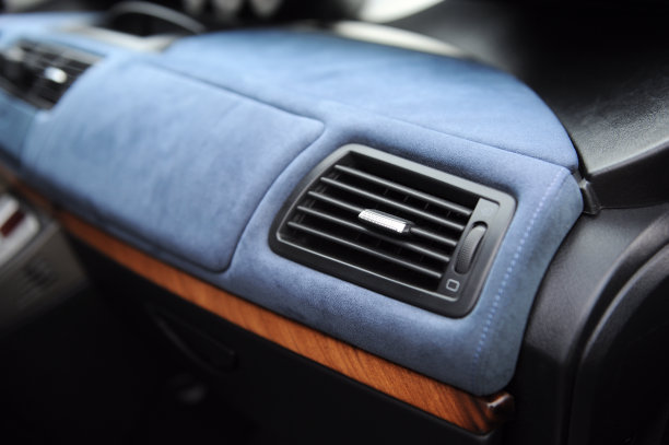 车内空调元件。图片下载