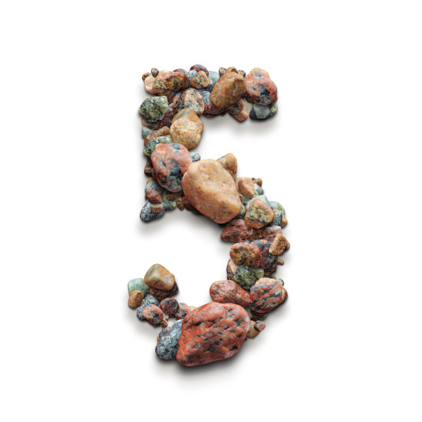 3d字母表，一组数字制作的石头在白色的背景上，五，3d插图图片下载