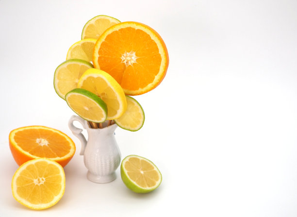 明亮的柑橘圆片，橙子，柠檬和酸橙图片下载