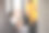 年轻女子坐在窗边放松图片下载