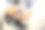 理发师为顾客洗头图片下载
