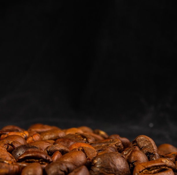 咖啡菜单或宣传册模板的自然背景-棕色烤咖啡豆的微距照片，近图片下载