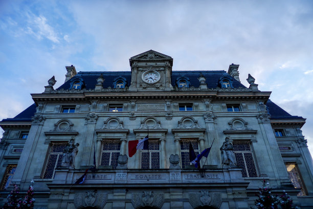 巴黎的老建筑，美丽的照片数码照片，以数码照片图片为背景图片下载