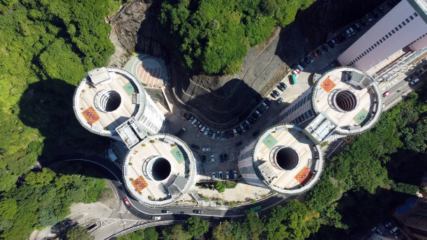 鸟瞰-香港唯一的圆柱形公共屋村图片下载