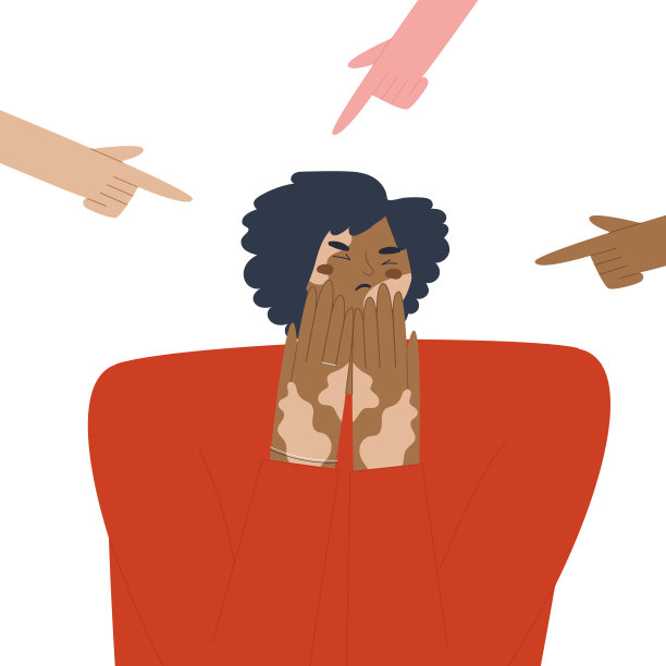 一个悲伤而又害怕的年轻深色皮肤的女人被她的食指围绕着。被指控和公众指责的受害者。图片下载