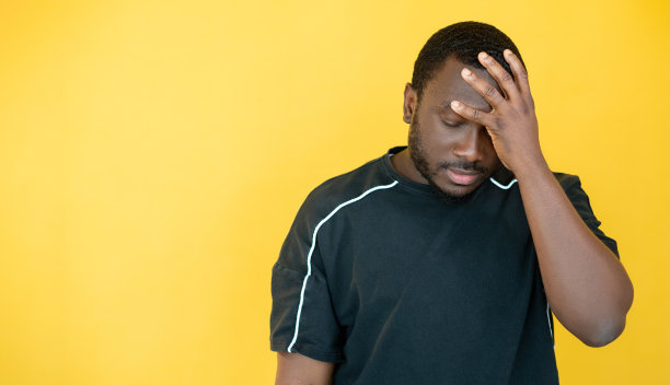 捂脸的手势，愚蠢的男人什么反应图片下载