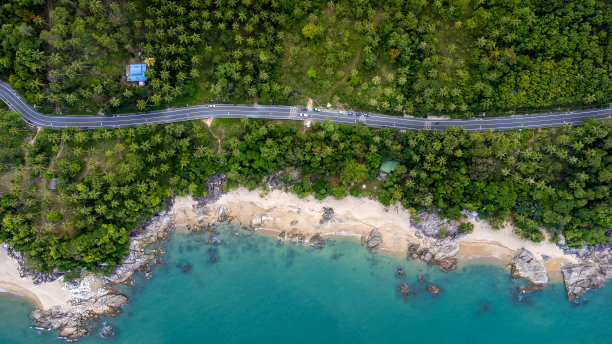 Nakorn Sri Thammarat省Khao Phlai Dam Khanom Sichon路的海洋路和沙滩图片下载