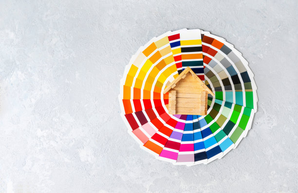 彩色目录和小木屋。房屋建筑与改造概念。具有复制空间的背景。图片下载