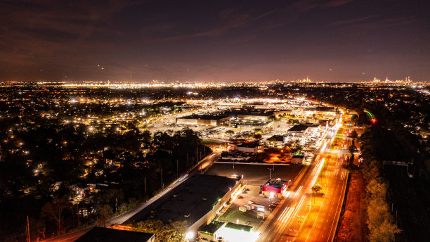 纽约长岛高速公路上空的鸟瞰图图片下载