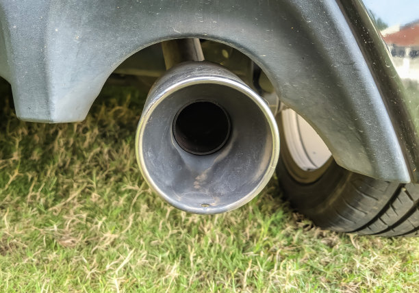 汽车尾气管图片下载