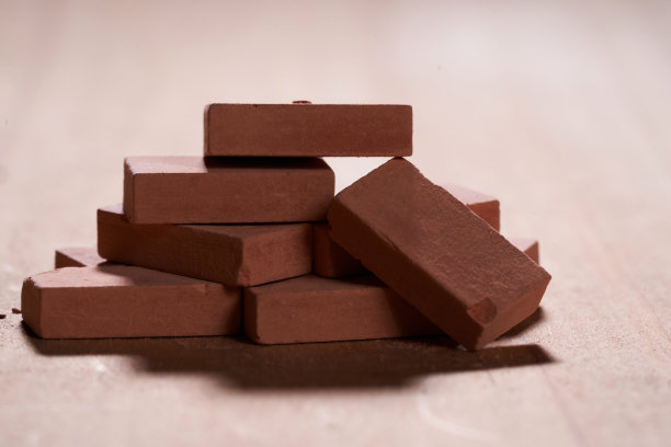 一组对象玩具红砖有选择性的焦点图片下载