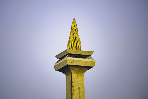 国家纪念碑的顶峰图片下载