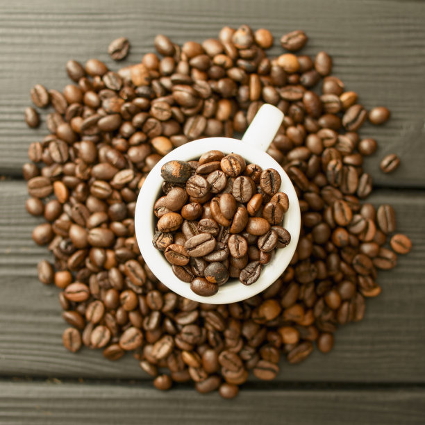 新鲜可口，芳香浓郁的咖啡图片下载