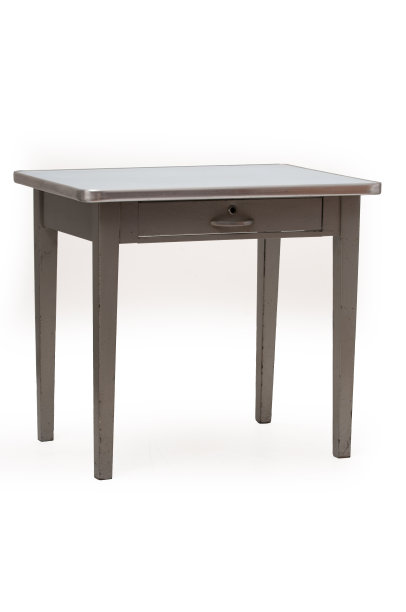 金属的办公桌上图片下载