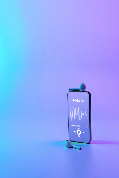 音乐旗帜。移动智能手机屏幕与音乐应用程序，声音耳机。音频声音与广播节拍霓虹灯梯度背景。广播媒体音乐横幅与复制空间。图片下载
