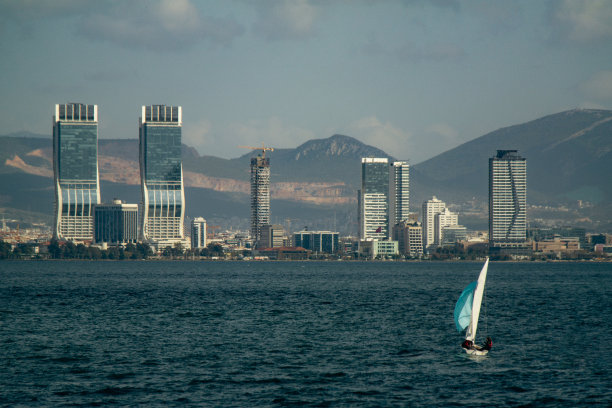 航海城市海伊兹密尔图片下载