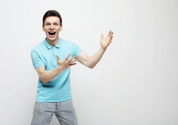 成功的感性的年轻白人男性奶油是的图片下载