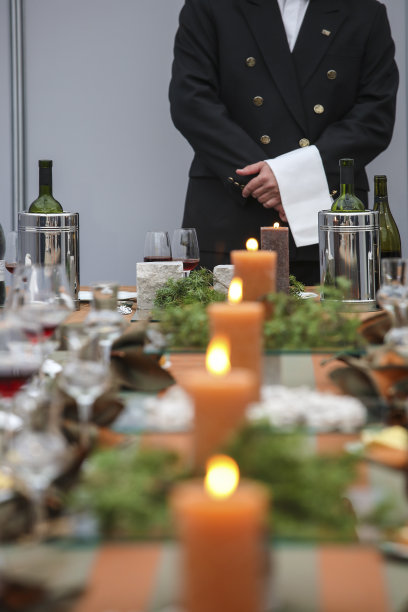 节日宴会餐桌布置图片下载