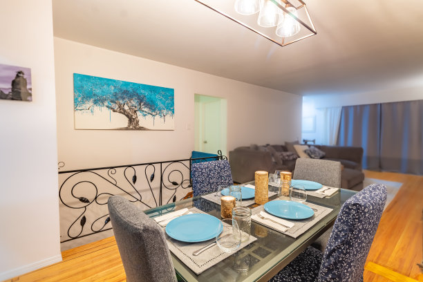 桌子设置为活动派对股票照片图片下载