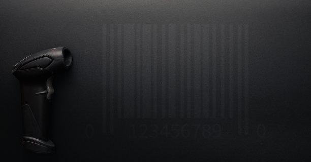 条形码阅读器。零售标签条码扫描。阅读器激光扫描仪仓库在黑色背景。库存产品业务技术。图片下载